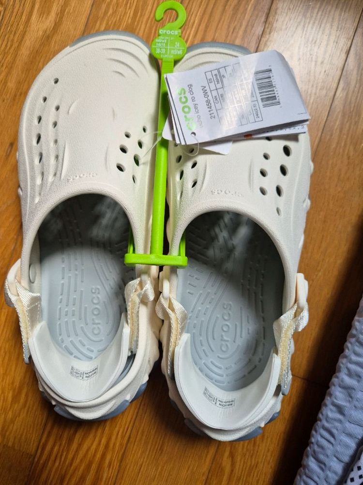 크록스 에코 RO 아이시클로그 250새상품팝니다 이미지