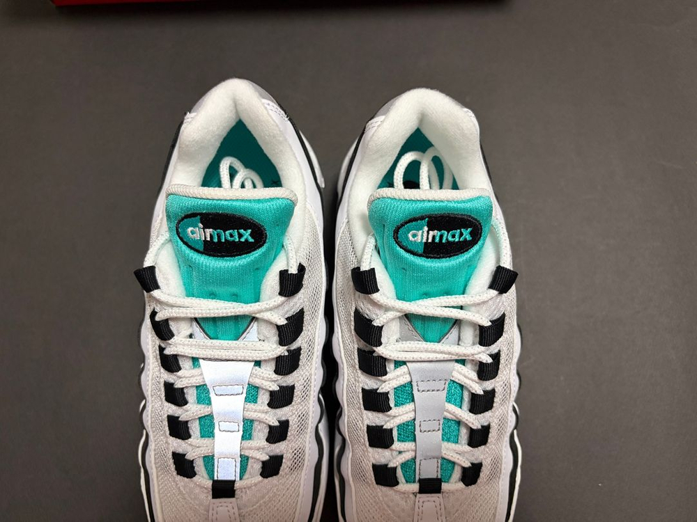[245] 나이키 에어 맥스 95 OG 에메랄드 이미지