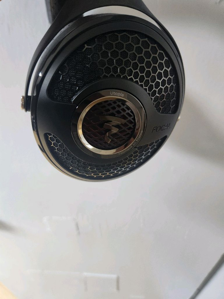 포칼 뉴 유토피아 2031년까지 보증기간 신품급 이미지