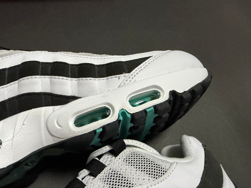 [255] 나이키 에어 맥스 95 OG 에메랄드 이미지