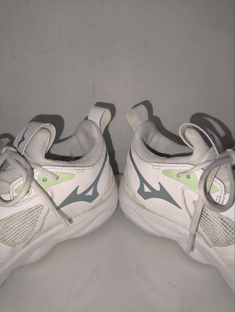 255mm 미즈노 웨이브 모멘텀3 인도어화 배드민턴화 이미지