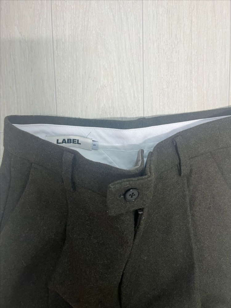 라벨 아카이브 와이드핏 울 팬츠 카키w1 이미지