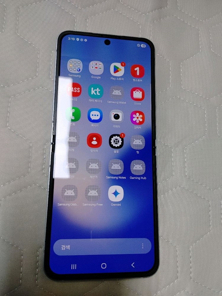 새폰급 ㅡ 개통일 보세요 ㅡ 갤럭시 Z플립6 256GB + 새케이스 이미지