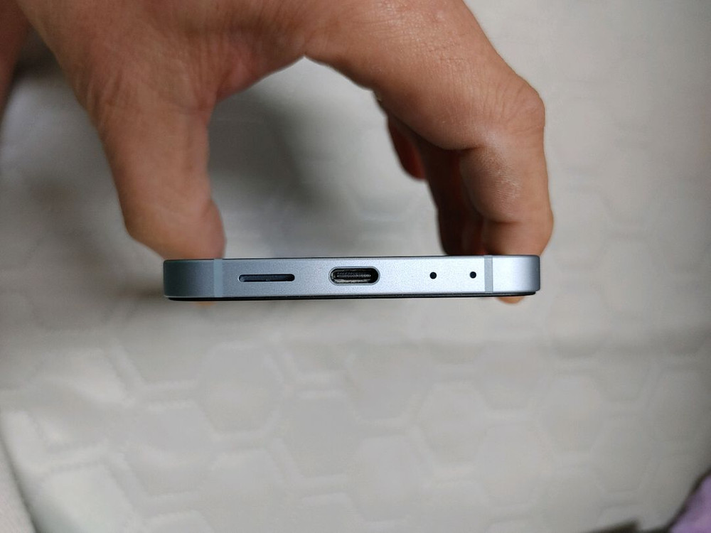 새폰급 ㅡ 개통일 보세요 ㅡ 갤럭시 Z플립6 256GB + 새케이스 이미지