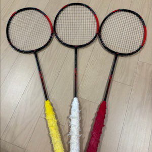 빅터 트러스트K 류가메탈릭 배드민턴 라켓 3개 판매 이미지