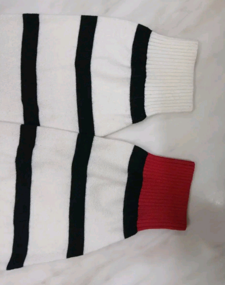 [새상품급 여성용] 꼼데가르송 울100% 플레이 라인의 스트라이프 니트 가디건 자켓 S 사이즈 이미지