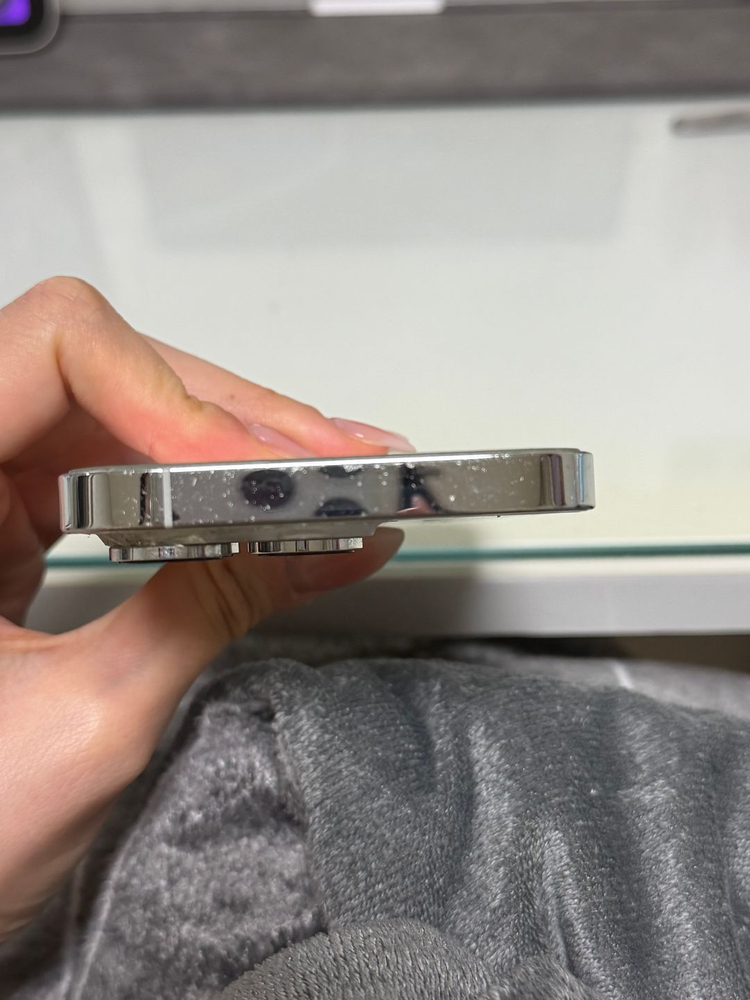아이폰 14프로 256gb 실버 후면파손 이미지