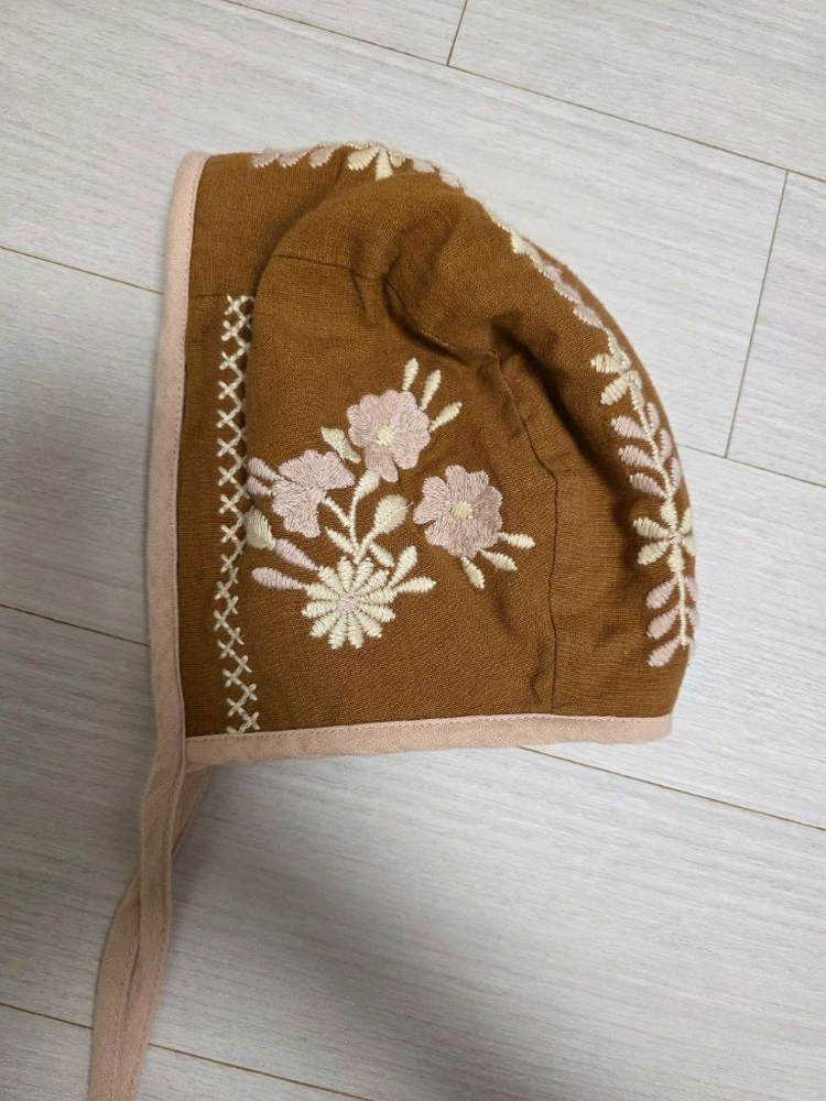 아폴리나보넷 1218 이미지