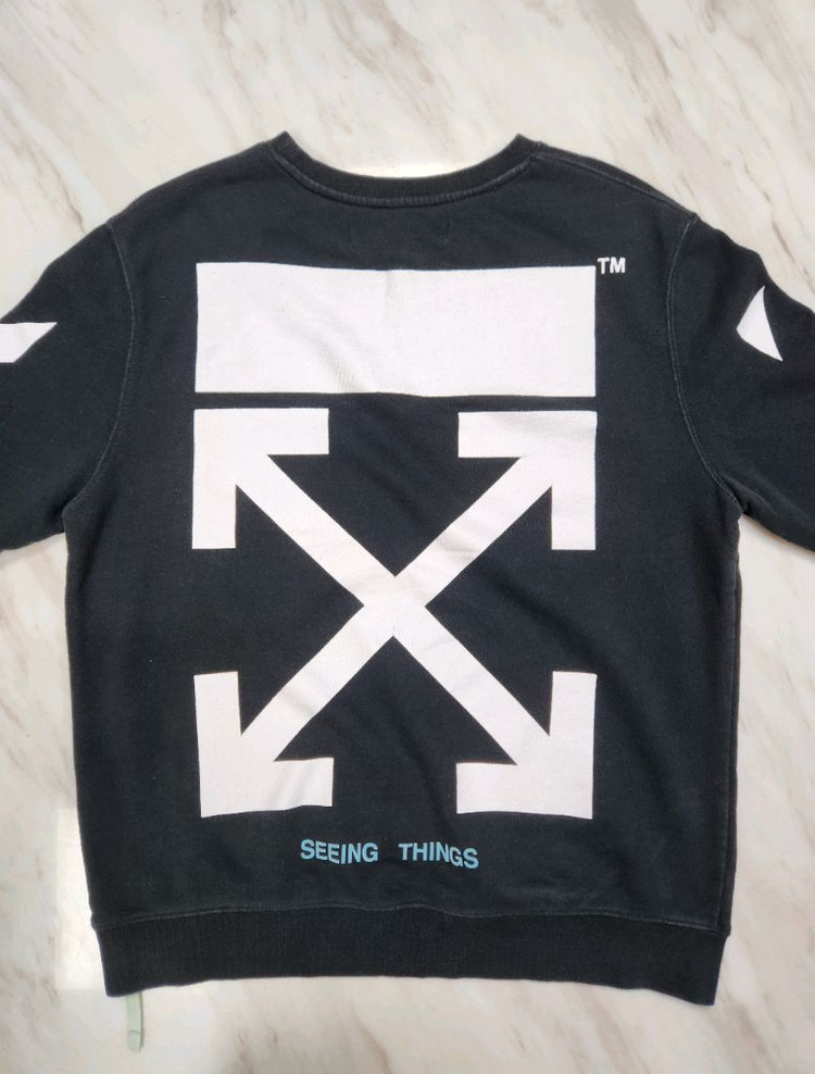 [정품 파격가 남여공용] 오프화이트 맨투맨 긴팔 M 사이즈 (발망 아미리 디스쿼어드2) 이미지