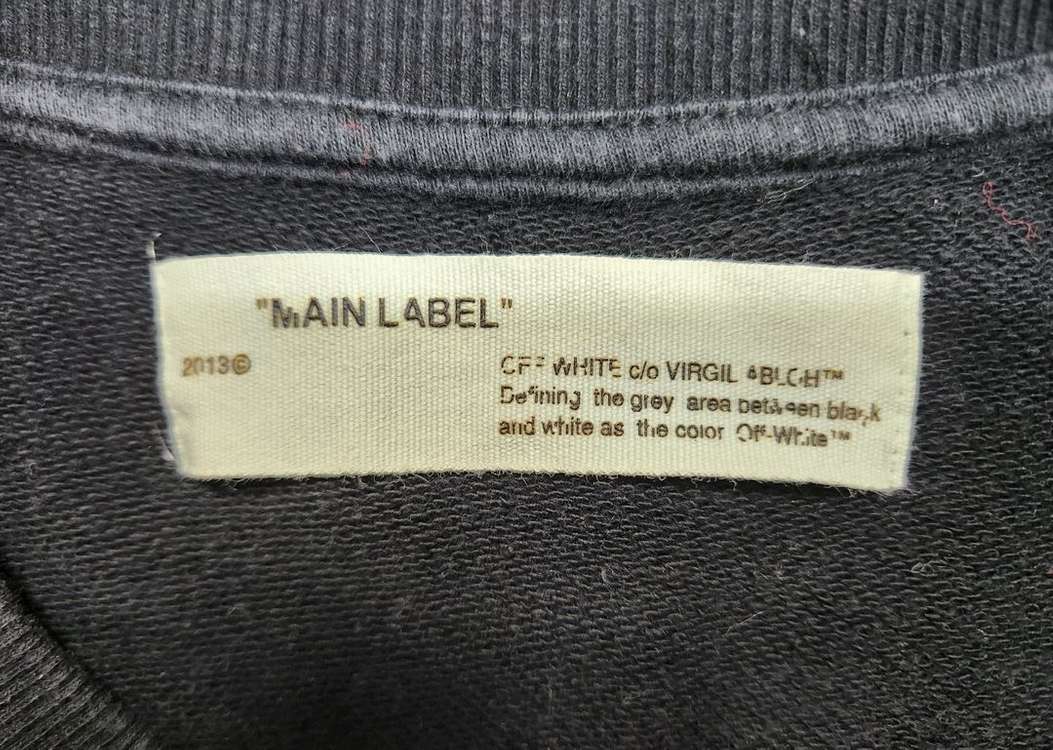 [정품 파격가 남여공용] 오프화이트 맨투맨 긴팔 M 사이즈 (발망 아미리 디스쿼어드2) 이미지