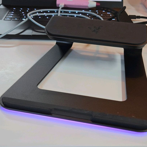 레이저 노트북 거치대 RAZER Laptop Stand Chroma 이미지