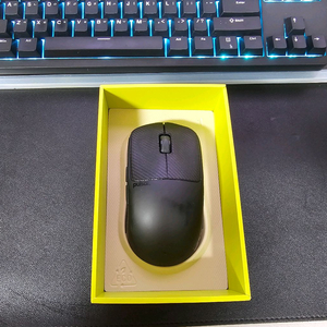 펄사 X2 Crazy Light 마우스 (펄크라미니) 이미지