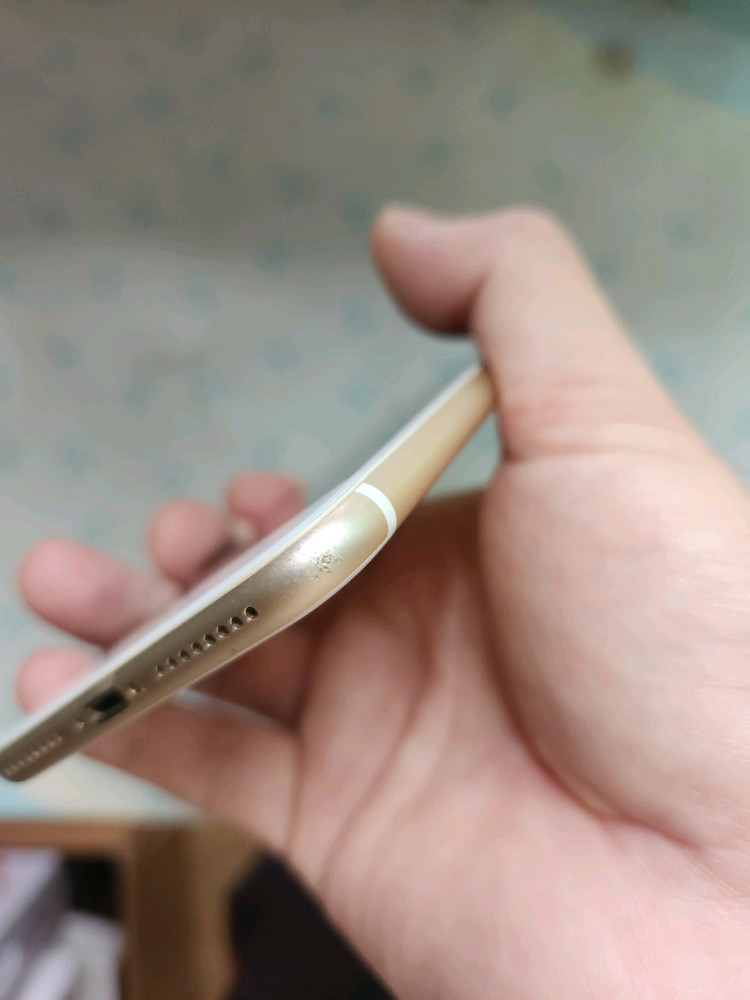 아이폰 7 플러스 골드 256GB 이미지