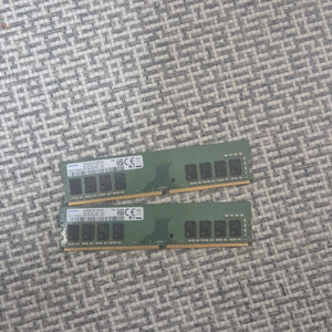 삼성 DDR4 8GB 2400T 메모리 2개 시금치램 이미지