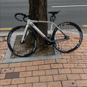 2024퀘이크픽시 자전거 이미지