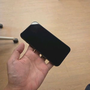 아이폰 13 프로 이미지