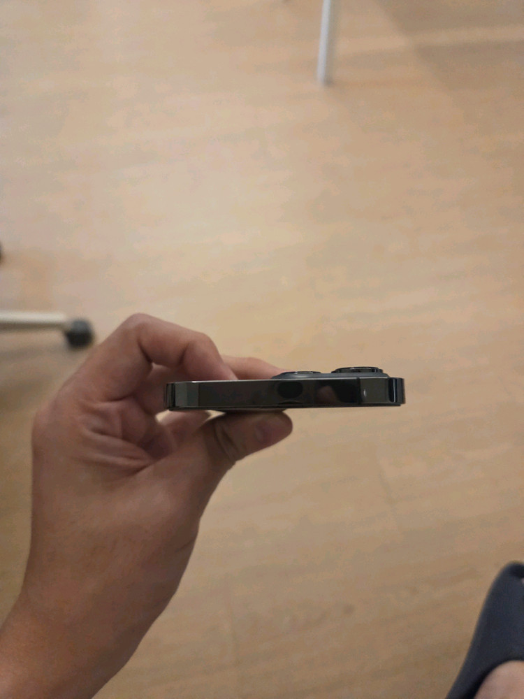 아이폰 13 프로 이미지