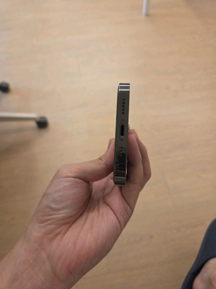 아이폰 13 프로 이미지