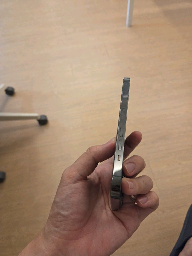 아이폰 13 프로 이미지