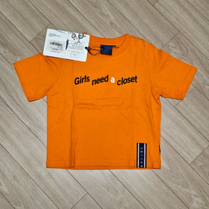 로맨틱크라운 크롭티 새제품 이미지