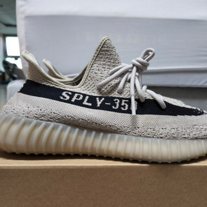 아디다스 이지부스트350v2 245 이미지