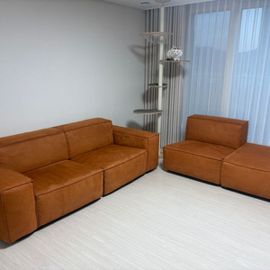 시스디자인 테라 브루투스 레더 패브릭 소파 판매합니다(텐저린 색상) 이미지