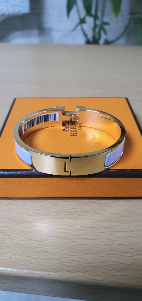 에르메스 클릭아슈pm 팔찌 정품S급(감정O)구찌프라다루이비통디올고야드샤넬셀린느보테가생로랑발렌시아가버버리가방 이미지