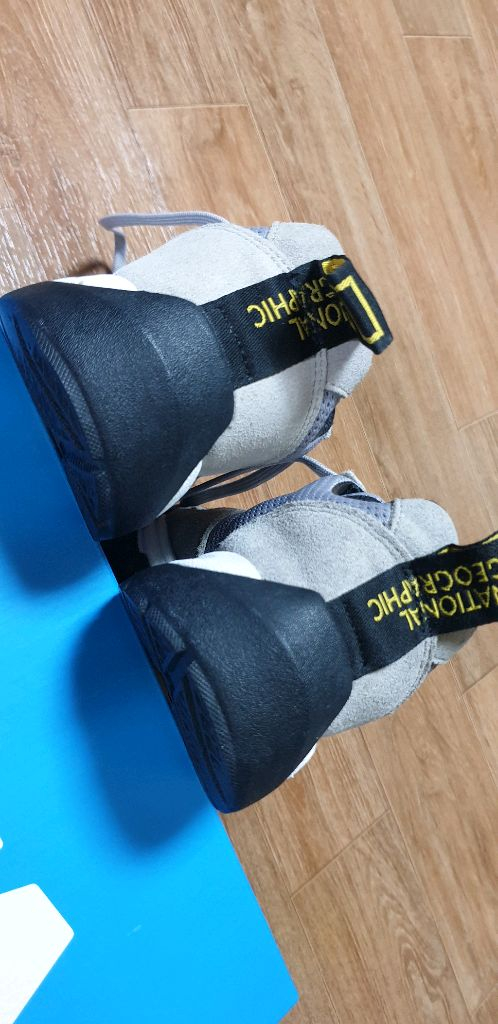 여.225~230) 내셔널지오그래픽 여성 등산 트레킹화/ 아웃도어 레져 산행 이미지