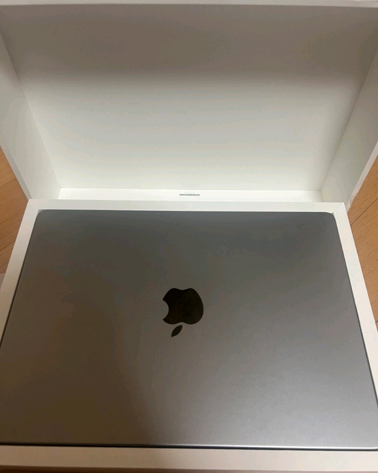 맥북 프로 M1 14인치 512기가 이미지