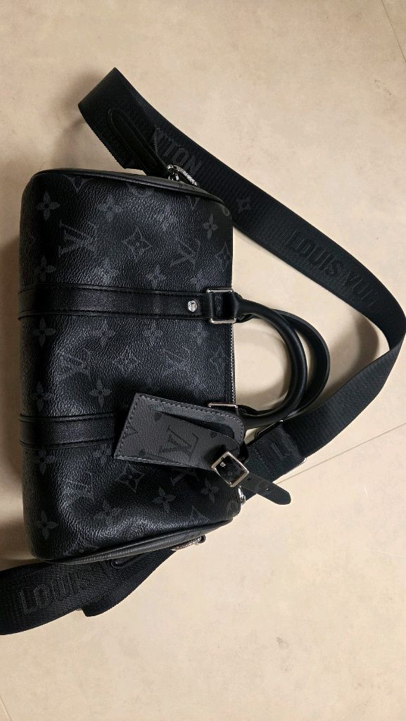 루이비통 키폴 반둘리에 25 모노그램 이클립스 새상품 풀박스 이미지