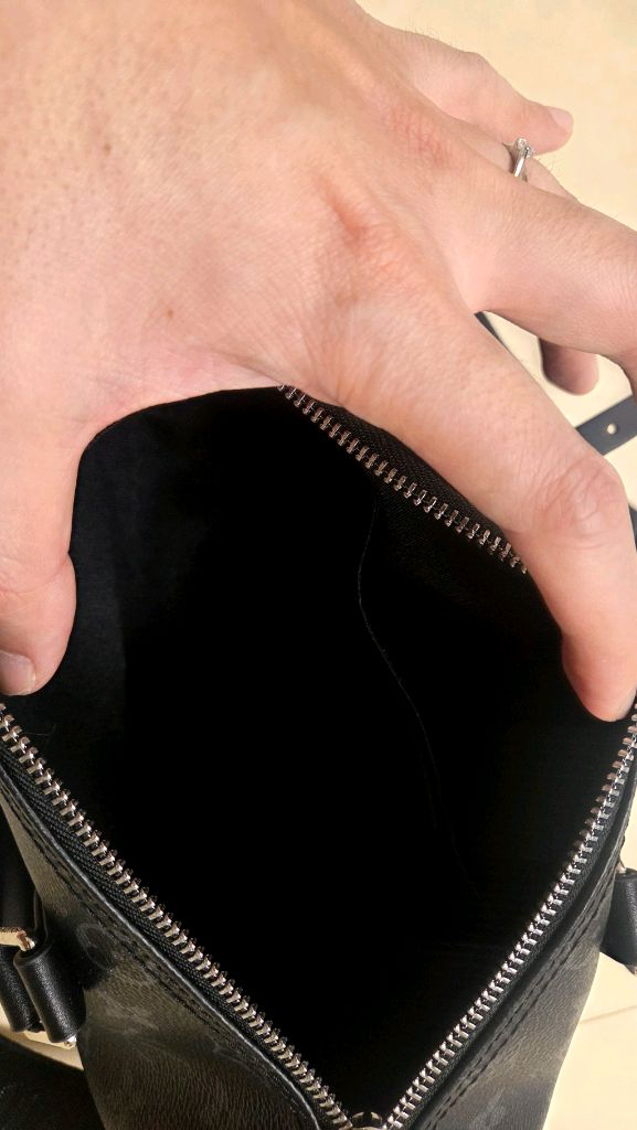 루이비통 키폴 반둘리에 25 모노그램 이클립스 새상품 풀박스 이미지