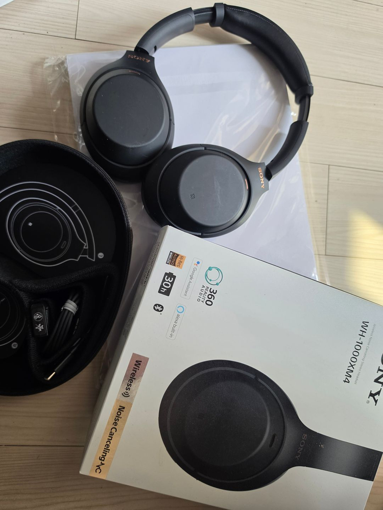 SONY WH-1000XM4 이미지