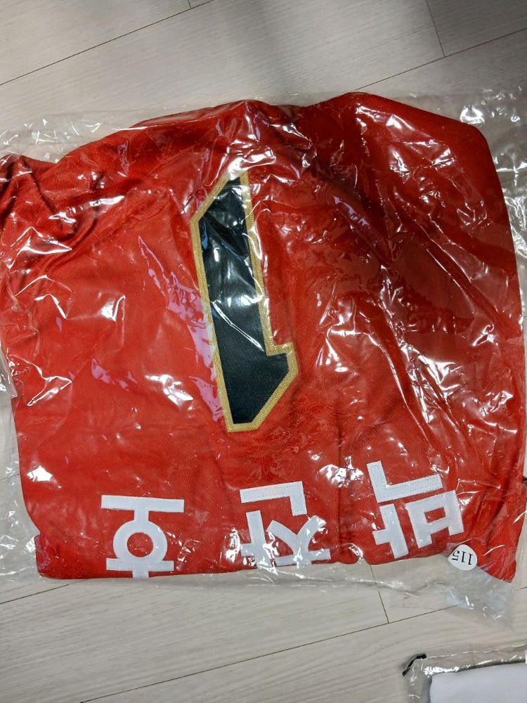 기아타이거즈X아이앱 기아 어센틱 유니폼 미개봉 새상품 여러개 팔아요 이미지