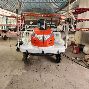 판매 물품 구보다 이앙기 6조 ERP60D소개 합니다사용시간 260 년식 2018년 축조시비기 써레 제초제살포 이미지