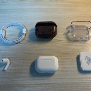 에어팟 프로 2세대 8핀 (왼쪽유닛+본체+케이블+케이스2x) 이미지