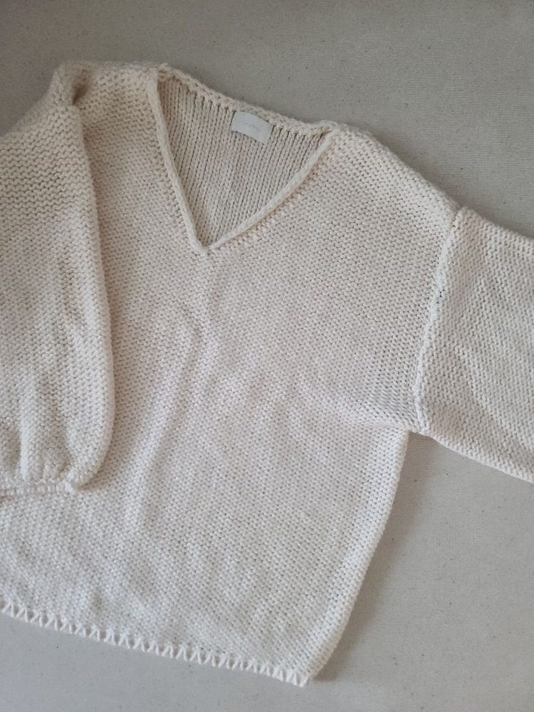 츄니토리 오버핏 루즈핏 브이넥 니트 스웨터 아이보리 / 자라 망고 H&M 유니클로 FYEO 비아플레인 아르켓 코스 이미지