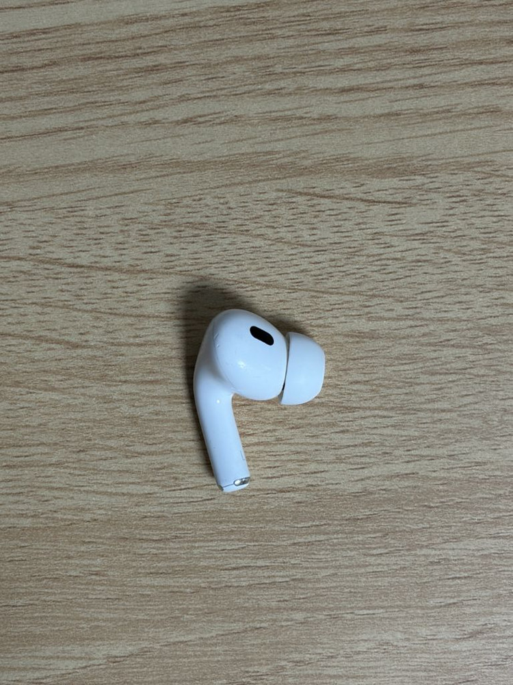 에어팟 프로2세대 c타입 왼쪽 이미지