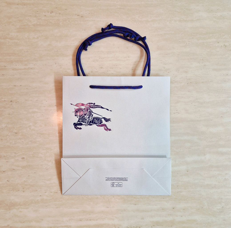 [백화점정품]버버리 박스+쇼핑백+리본+속지 풀구성품,버버리 가방,버버리 지갑,버버리 패딩,버버리 이미지