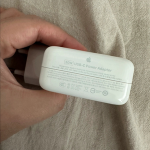 정품 애플 USB-C 30W 어댑터 이미지