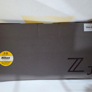 니콘 zf 렌즈킷 새상품 이미지