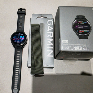 가민 포러너 965 러닝워치 이미지