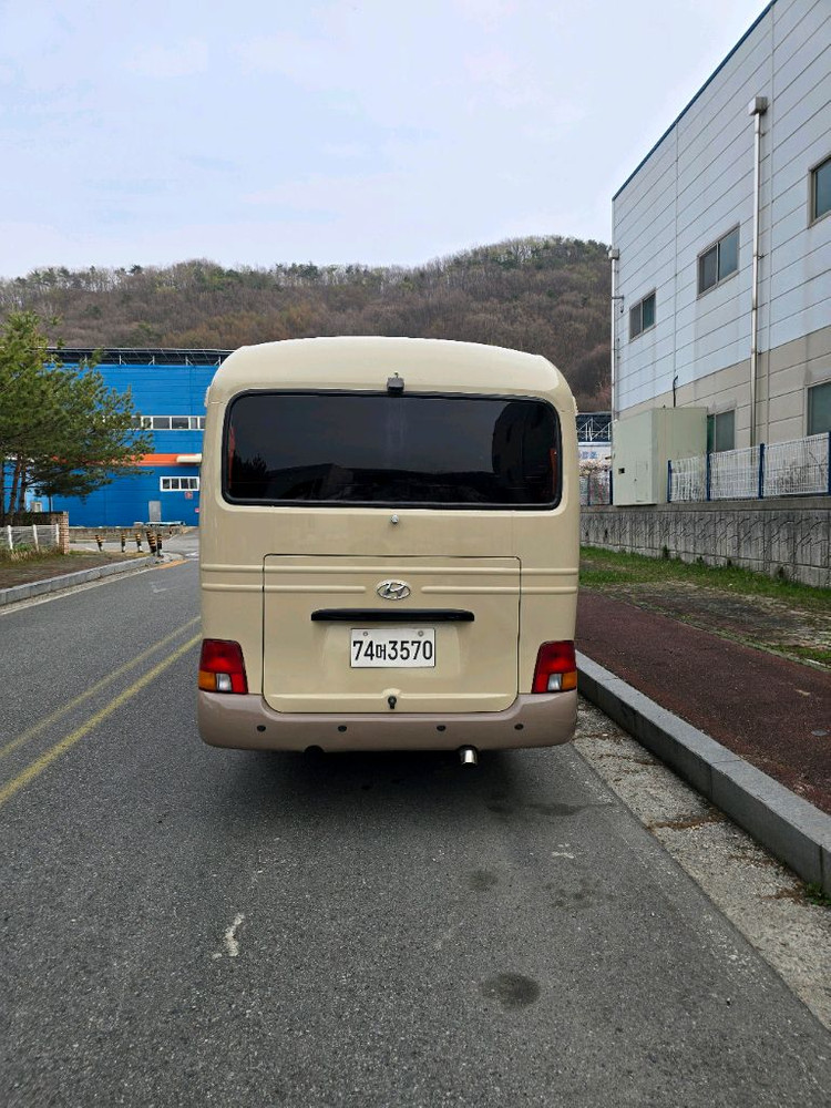 뉴카운티 2014년식 롱 25인승 이미지