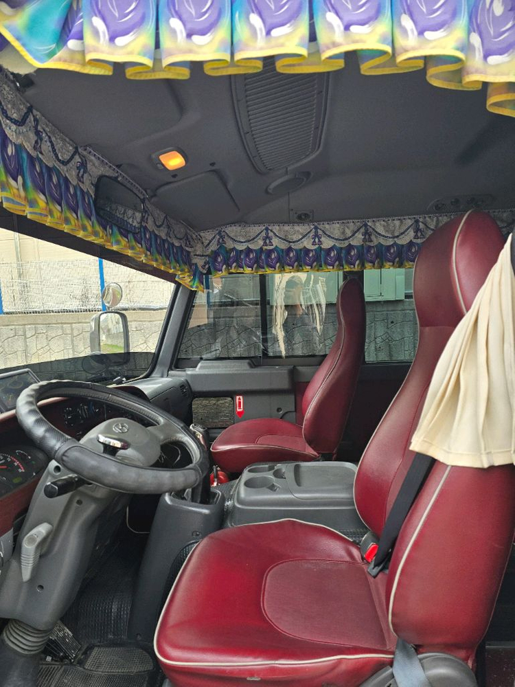 뉴카운티 2014년식 롱 25인승 이미지