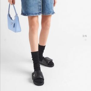 프라다 나파패딩 슬리퍼 36 - 블랙 이미지