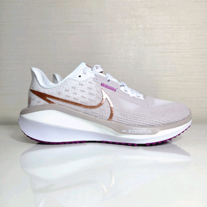 (235,245) 나이키 W 에어 줌 보메로 러닝화 이미지