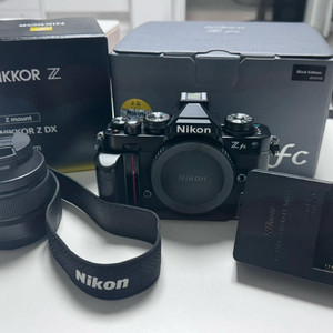 니콘 Z fc & NIKKOR Z DX 24mm f/1.7 렌즈 일괄 이미지