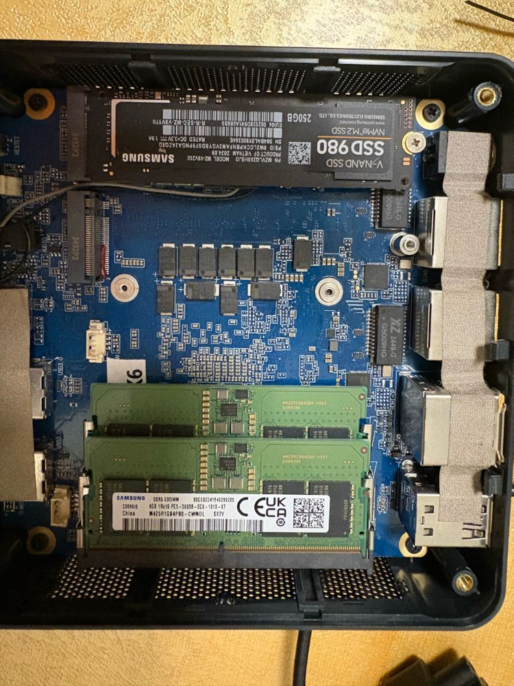 미니PC GMKtec K6 7840hs + 8*8 16GB 램 + ssd 256GB 판매합니다 이미지