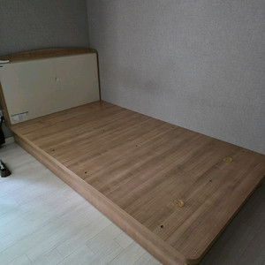 원목 침대프레임 이미지