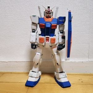 PG퍼스트건담 도색작 핫식스버젼 이미지