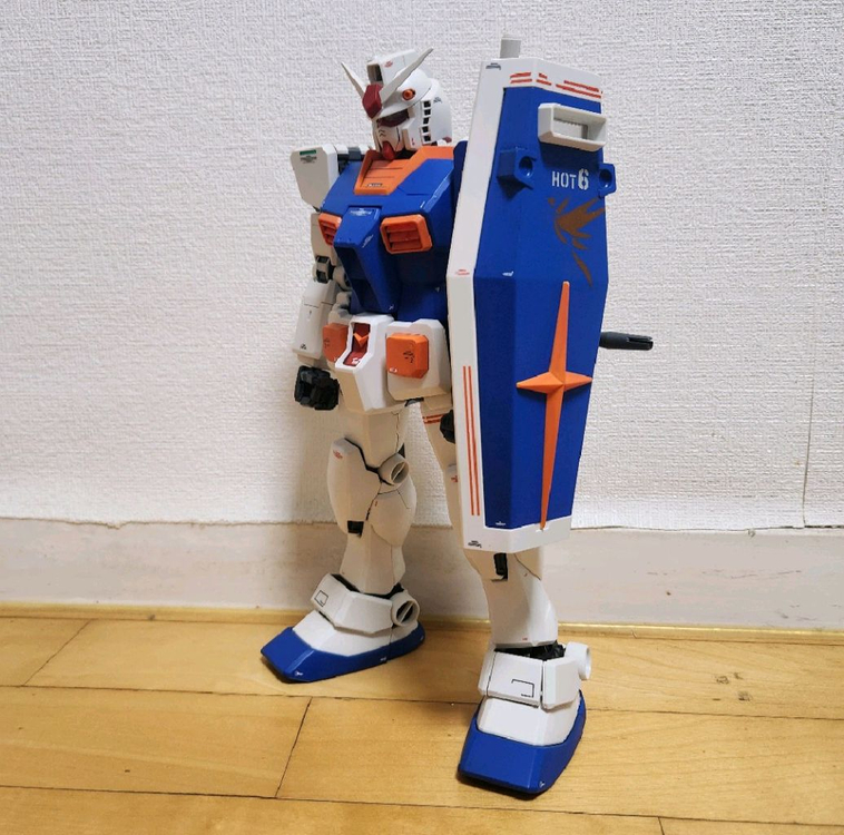 PG퍼스트건담 도색작 핫식스버젼 이미지